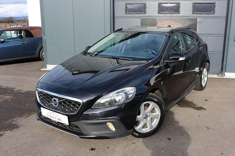 Schwarz Gebraucht 2014 Volvo V40 CC Kinetic Kombi | € 7.490 - Bild 1/4