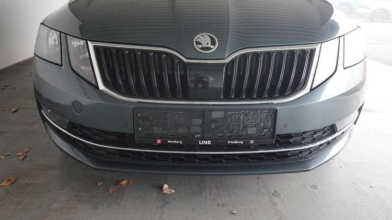 Gebraucht Skoda Octavia Ambition 150 PS (110 kW) 2017 Mittelgrau  metallic Kombi