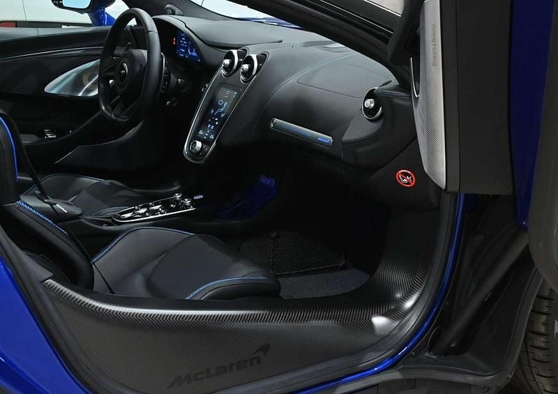 Gebraucht McLaren GT 620 PS (456 kW) 2023 Blau Coupé