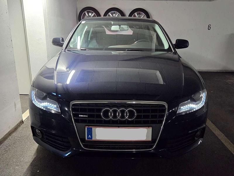 Blau Gebraucht 2009 Audi A4 Limousine | € 11.199 (Etwas zu teuer) - Bild 1/4