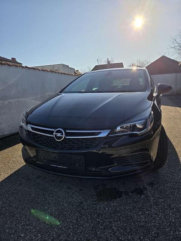 Gebraucht Opel Astra 105 PS (77 kW) 2017 Schwarz Kleinwagen