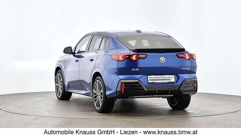 Gebraucht BMW X2 Efficient Dynamics 170 PS (125 kW) 2024 M portimao blau SUV