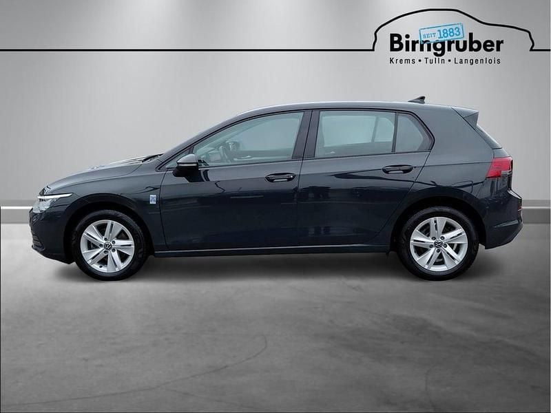 Gebraucht VW Golf VIII Life 116 PS (85 kW) 2023 Dunkelgrau  normal Limousine