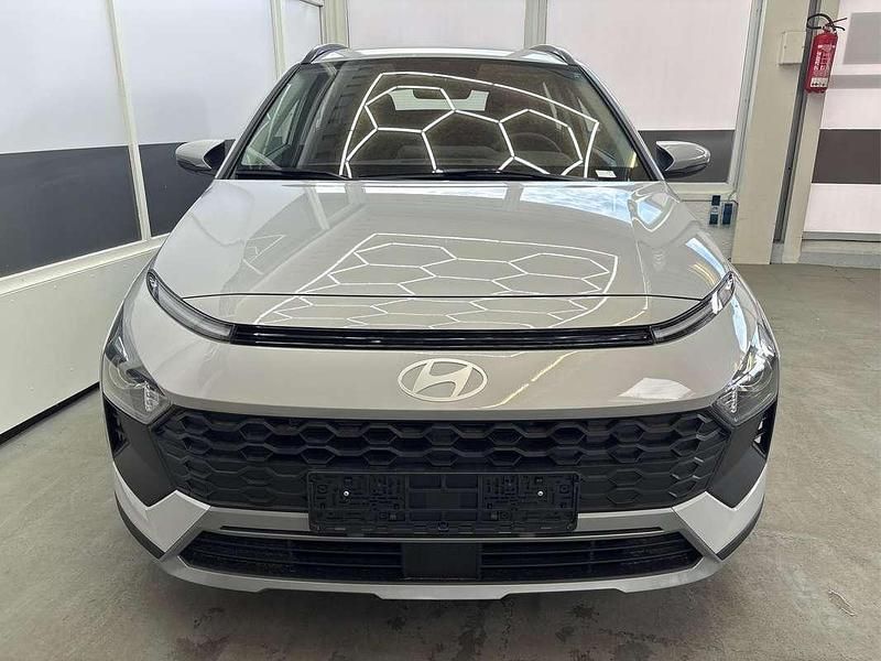 Neu Hyundai Bayon Life 99 PS (72 kW) 2025 Grau SUV