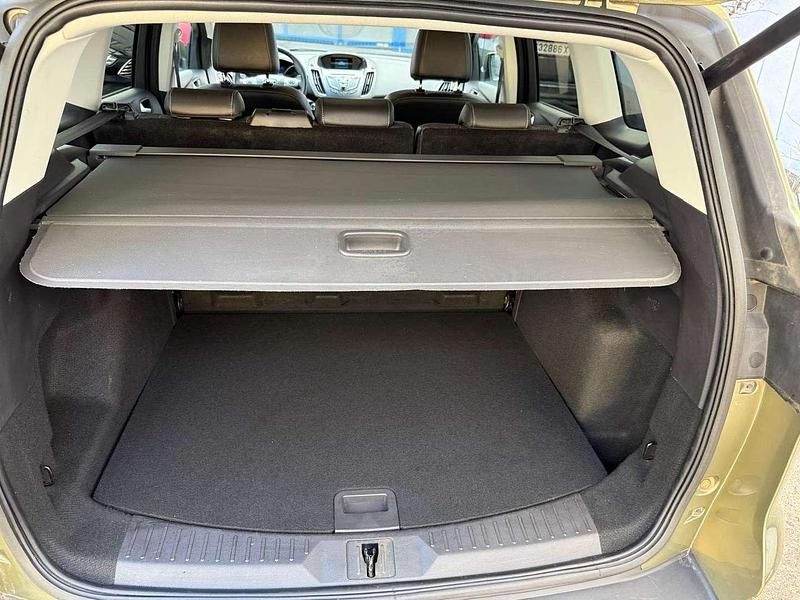 Gebraucht Ford Kuga Titanium 182 PS (133 kW) 2013 Grün SUV