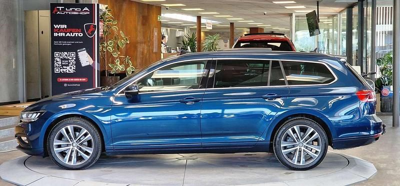 Gebraucht VW Passat Elegance 190 PS (139 kW) 2020 Blau Kombi