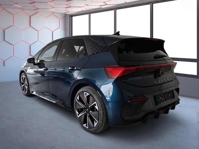 Neu Cupra Born VZ 239 kW (326 PS) 2026 Mittelblau  metallic Kleinwagen