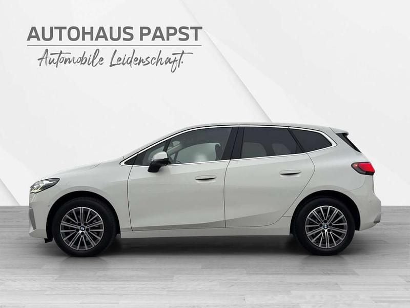 Gebraucht BMW 218 Luxury Line 150 PS (110 kW) 2023 Weiß Van / Kleinbus