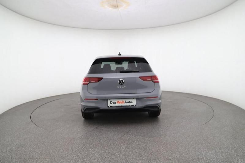 Neu VW Golf VIII 116 PS (85 kW) 2025 Grau Limousine