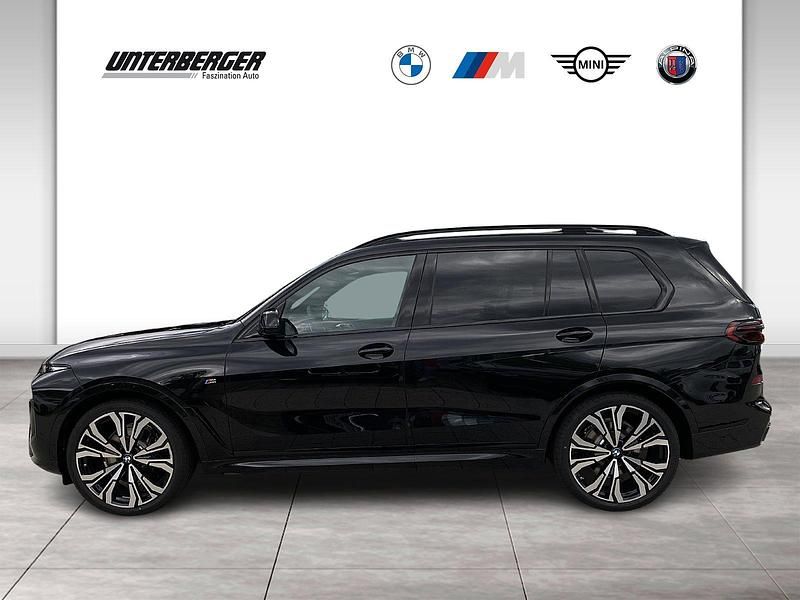 Neu BMW X7 M Sport 340 PS (250 kW) 2025 Schwarz SUV