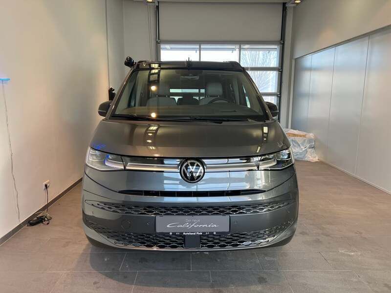 Gebraucht VW California California 150 PS (110 kW) 2025 Hellgrau  normal Van