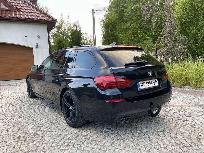 Gebraucht BMW 525 M Sport 218 PS (160 kW) 2013 Schwarz Kombi