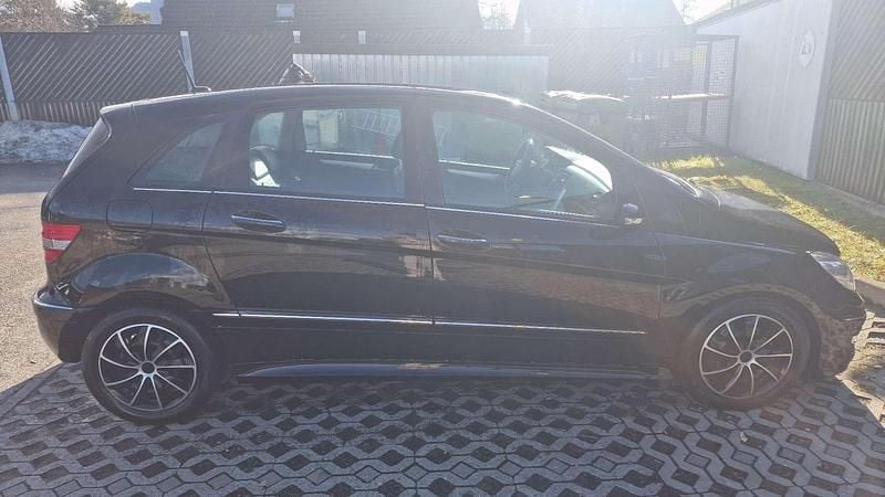 Gebraucht Mercedes B200 140 PS (102 kW) 2007 Van / Kleinbus