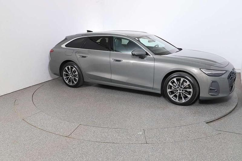 Gebraucht Audi A6 204 PS (150 kW) 2025 Grau Kombi