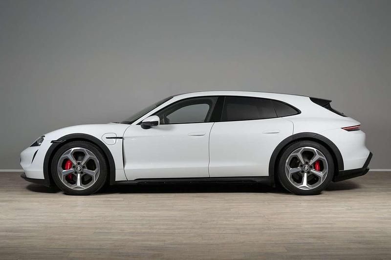 Gebraucht Porsche Taycan Cross Turismo 139 kW (190 PS) 2021 Weiß Kombi