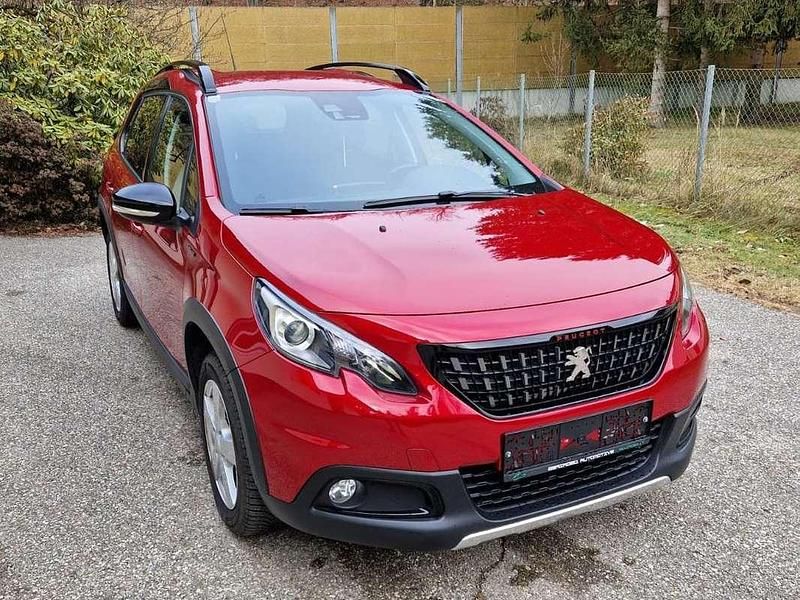 Rot Gebraucht 2016 Peugeot 2008 S SUV | € 11.300 (Fairer Preis) - Bild 1/4