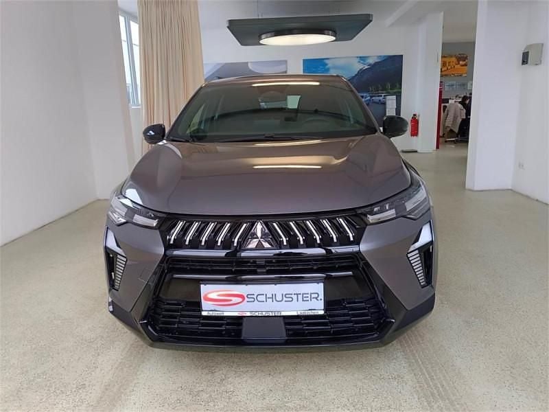 Neu Mitsubishi Grandis Invite 109 PS (80 kW) 2026 SUV