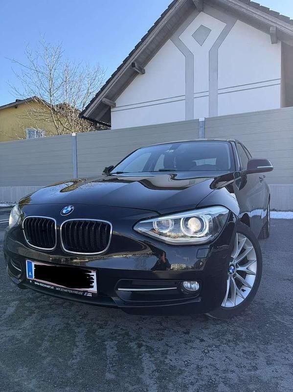 Gebraucht BMW 118 Sport Line 143 PS (105 kW) 2012 Schwarz Kleinwagen