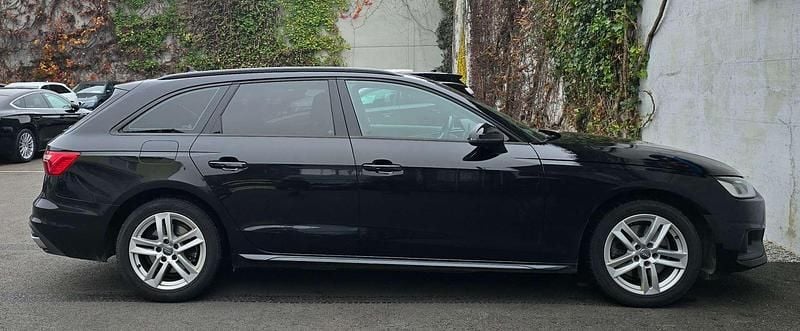 Gebraucht Audi A4 Ambiente 163 PS (119 kW) 2020 Schwarz Kombi