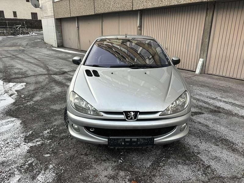 Gebraucht Peugeot 206 CC 109 PS (80 kW) 2003 Cabrio