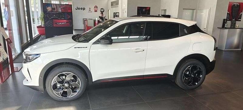 Neu Alfa Romeo Junior Edizione Speciale 114 kW (156 PS) 2025 Weiß SUV