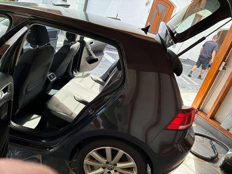 Gebraucht VW Golf VII 116 PS (85 kW) 2018 Grau Limousine