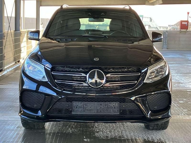 Schwarz Gebraucht 2018 Mercedes GLE350 AMG line SUV | € 29.900 (Guter Preis) - Bild 1/4