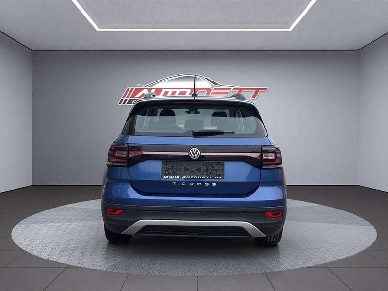 Gebraucht VW T-Cross Life 95 PS (69 kW) 2019 Blau SUV
