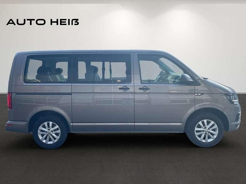 Gebraucht VW Multivan Trendline 150 PS (110 kW) 2016 Beige Van