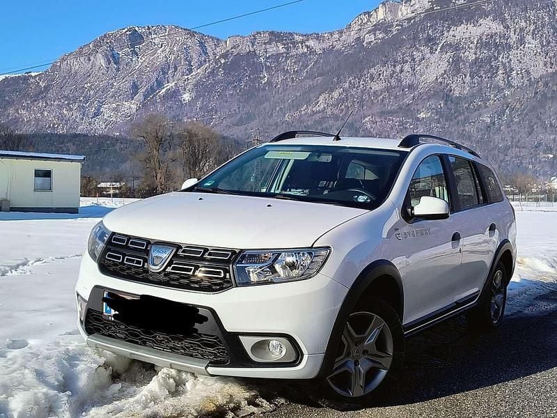 Gebraucht Dacia Logan MCV Stepway 90 PS (66 kW) 2018 Weiß Kombi