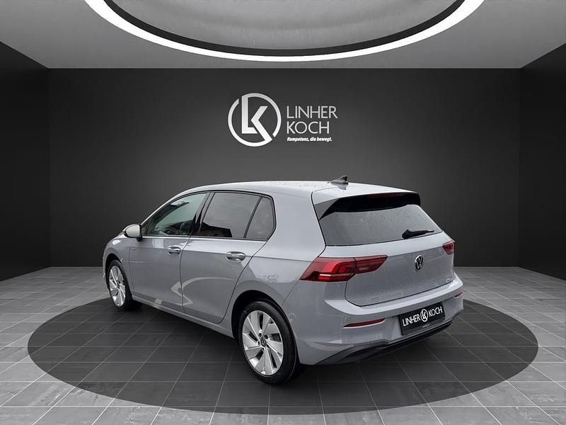 Neu VW Golf VIII 115 PS (84 kW) 2025 Mittelgrau  normal