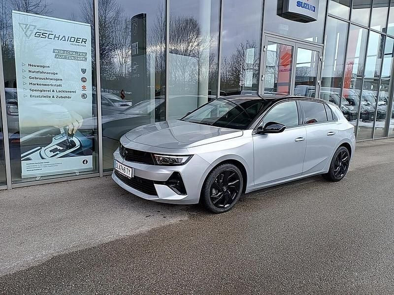 Neu Opel Astra 131 PS (96 kW) 2025 Silber Limousine