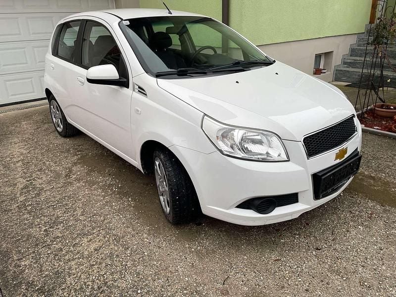 Gebraucht Chevrolet Aveo LS 75 PS (55 kW) 2009 Weiß Limousine