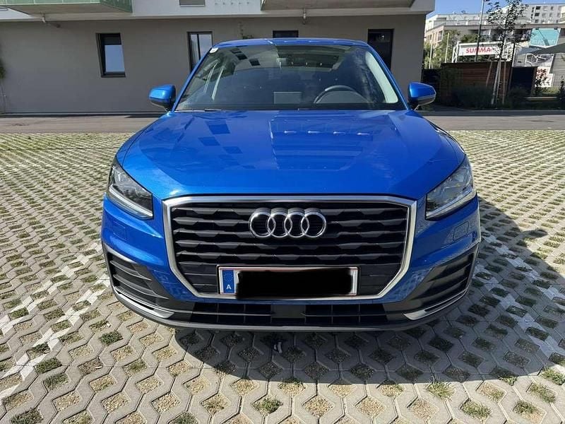 Blau Gebraucht 2019 Audi Q2 Basis SUV | € 16.990 - Bild 1/4