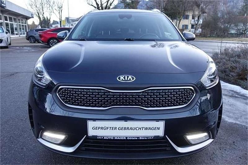 Gebraucht Kia Niro 105 PS (77 kW) 2018 Blau SUV