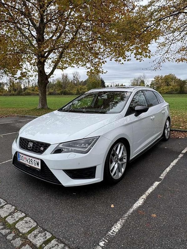 Gebraucht 2015 Seat Leon ST FR Kombi | € 14.900 (Teuer) - Bild 1/4