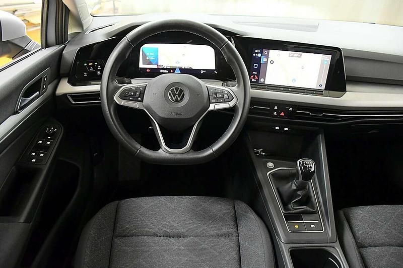 Gebraucht VW Golf VIII Life 116 PS (85 kW) 2020 Silber Limousine