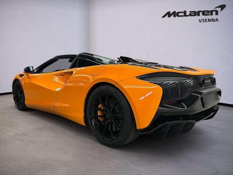 Gebraucht McLaren Artura 700 PS (514 kW) 2024 Orange Coupé
