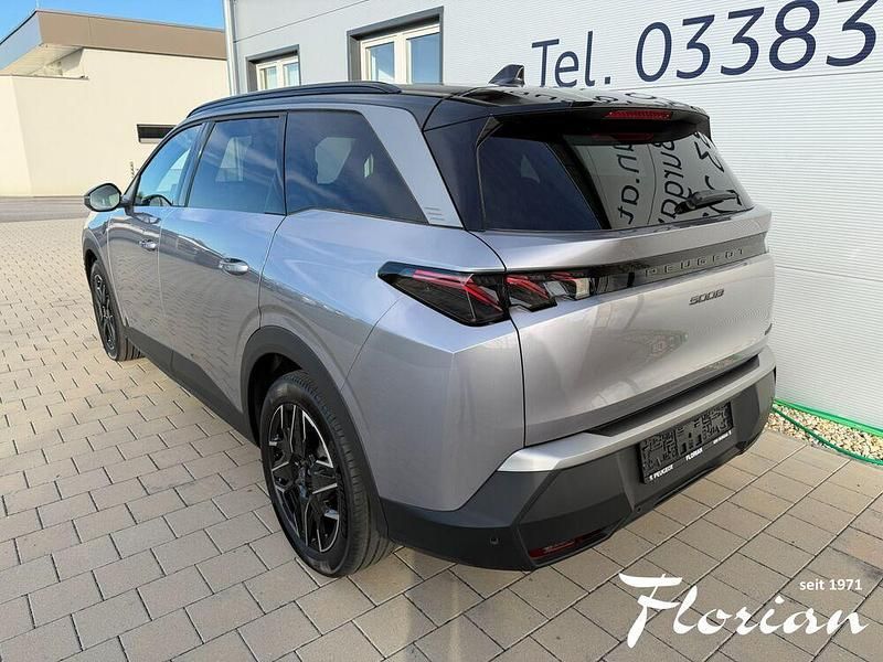 Neu Peugeot 5008 GT 136 PS (100 kW) 2025 SUV