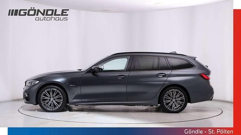 Gebraucht BMW 320e Shadowline 163 PS (119 kW) 2022 Grau Kombi