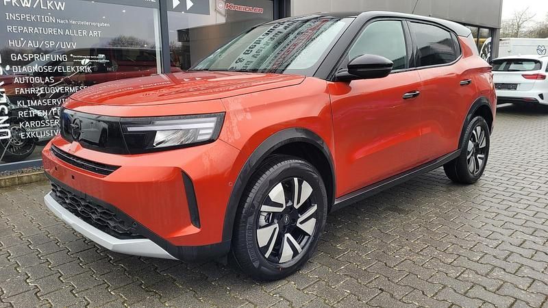 Neu Opel Frontera 145 PS (106 kW) 2026 SUV
