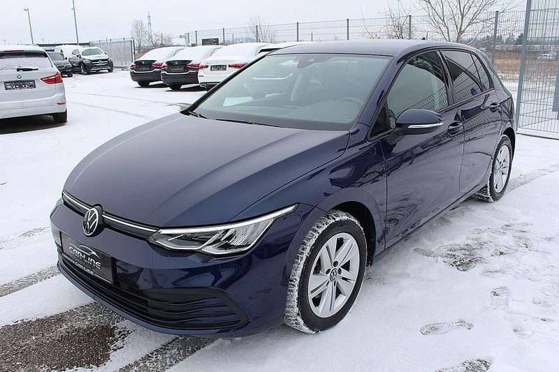 Gebraucht VW Golf VIII Life 116 PS (85 kW) 2023 Blau Limousine