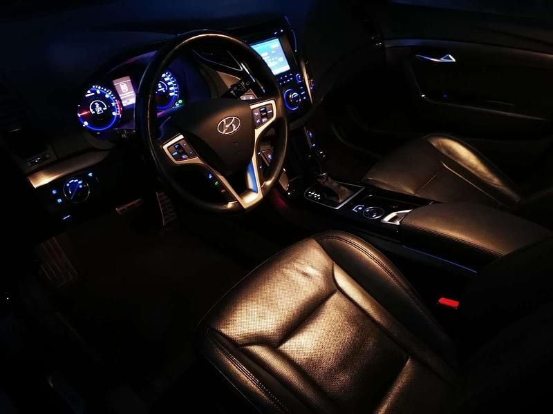 Gebraucht Hyundai i40 Premium 178 PS (130 kW) 2014 Limousine