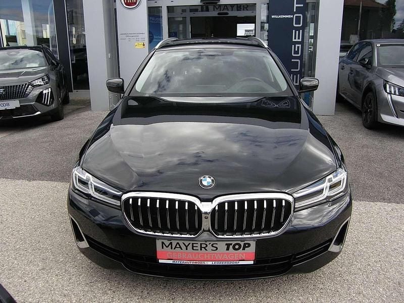 Gebraucht BMW 520 190 PS (139 kW) 2020 Schwarz Kombi