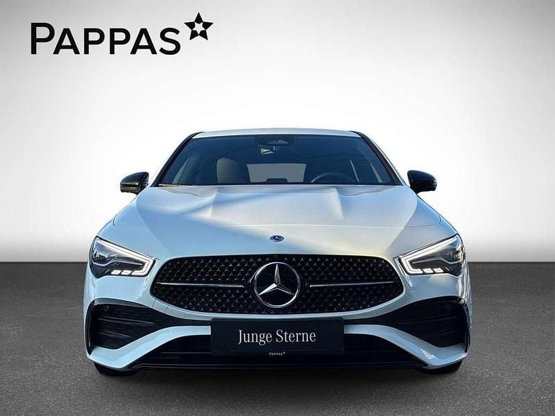 Gebraucht Mercedes CLA200 AMG line 150 PS (110 kW) 2024 Weiß Limousine