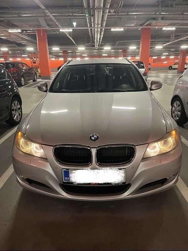 Gebraucht BMW 320 136 PS (100 kW) 2012 Kombi