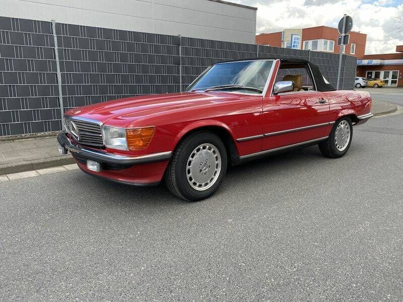 Gebraucht Mercedes 560 230 PS (169 kW) 1988 Rot Cabrio
