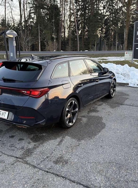 Gebraucht Cupra Leon 150 PS (110 kW) 2022 Blau Kombi