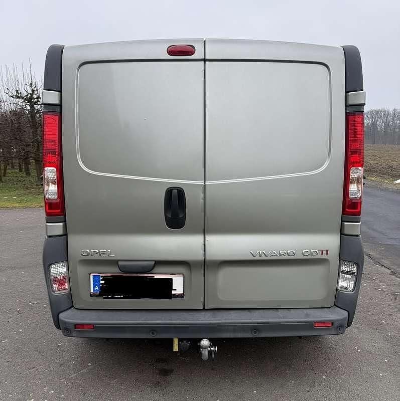 Gebraucht Opel Vivaro 114 PS (83 kW) 2013 Van / Kleinbus