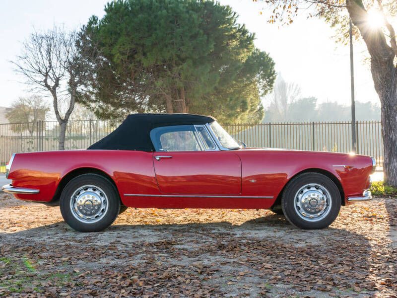 Gebraucht Alfa Romeo 2600 145 PS (106 kW) 1964 Rot Cabrio